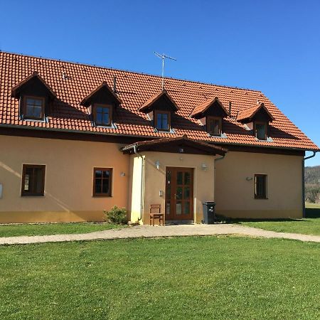Pension Hofberg Етршиховице Экстерьер фото