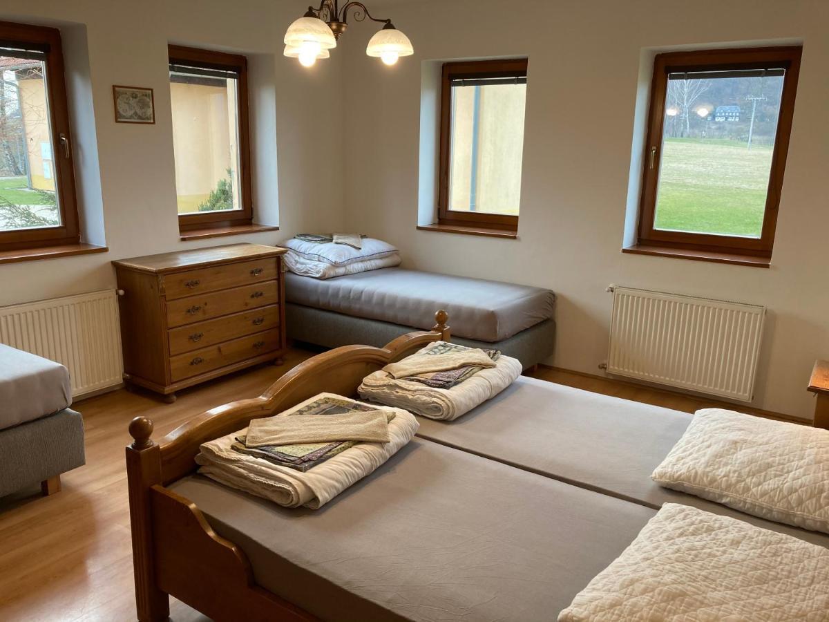 Pension Hofberg Етршиховице Экстерьер фото